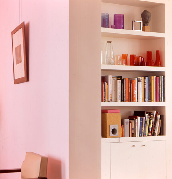 Loft Paris - Étagères avec Livres - Transformation anciens bureaux