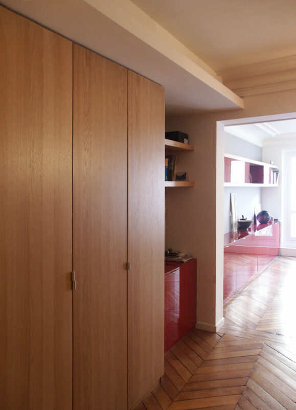 Appartement Paris - Grand Meuble en Bois